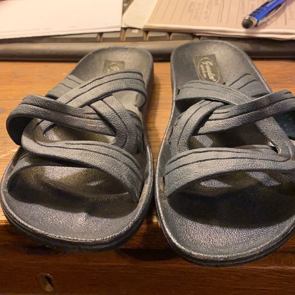 GrandCo sandals sz. 7